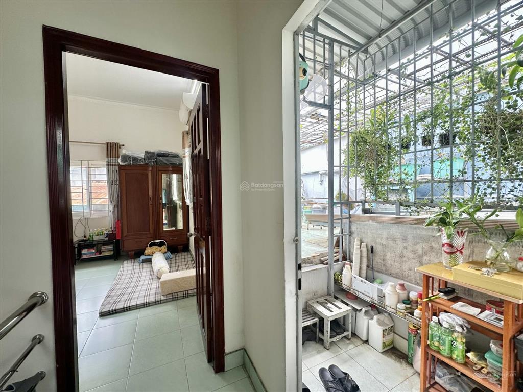 Nhà 1 trệt 1 lầu trung tâm p. vũng tàu ngang 6,8m hẻm ô tô thông gần biển