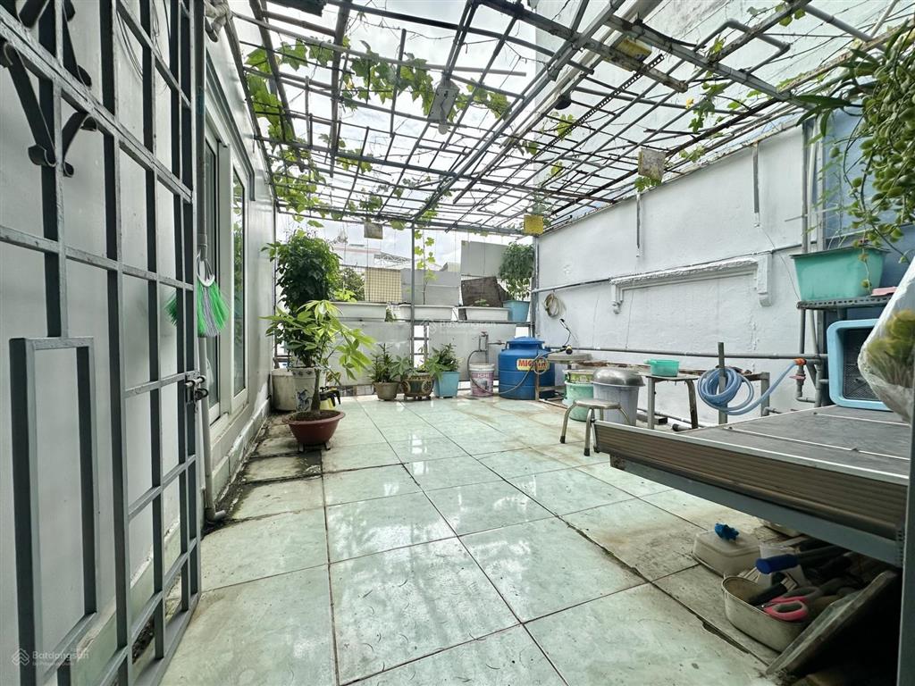 Nhà 1 trệt 1 lầu trung tâm p. vũng tàu ngang 6,8m hẻm ô tô thông gần biển