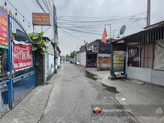 Bán đất tặng nhà mt kinh doanh, gần ngã tư bình chuẩn 300m, p. bình chuẩn, tp. thuận an