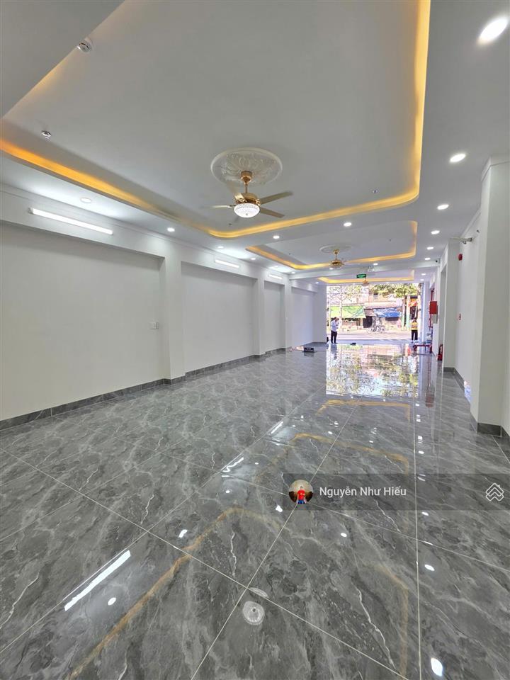 Bán tòa nhà mt đường lê hồng phong ngã ba cây điệp dĩ an, p. tân đông hiệp, tp. dĩ an