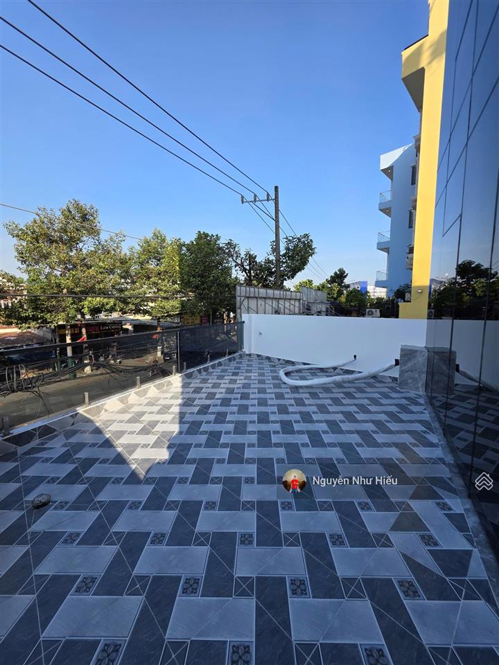 Bán tòa nhà mt đường lê hồng phong ngã ba cây điệp dĩ an, p. tân đông hiệp, tp. dĩ an