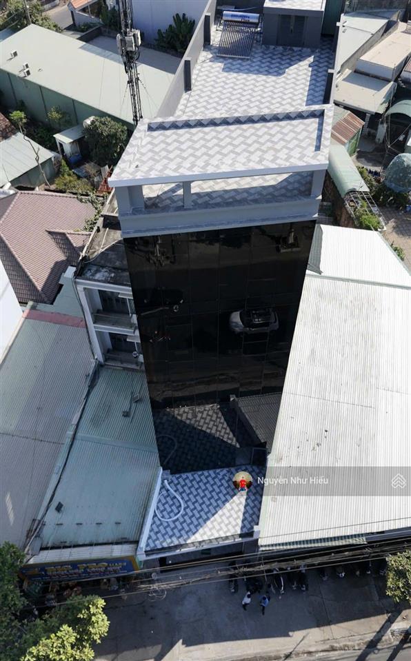 Bán tòa nhà mt đường lê hồng phong ngã ba cây điệp dĩ an, p. tân đông hiệp, tp. dĩ an