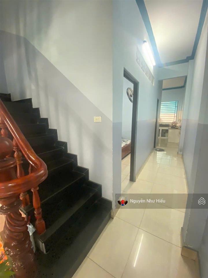 Giảm 300tr bán nhà 1 trệt 1 lầu mt đường nguyễn thái học p.tân đông hiệp tp.dĩ an