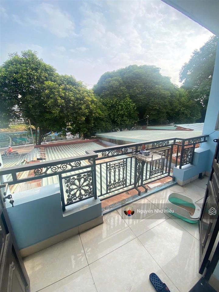 Giảm 300tr bán nhà 1 trệt 1 lầu mt đường nguyễn thái học p.tân đông hiệp tp.dĩ an