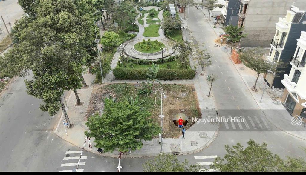 Bán đất góc 2 mặt tiền, phía sau có công viên, kdc icon central p. tân đông hiệp, tp. dĩ an