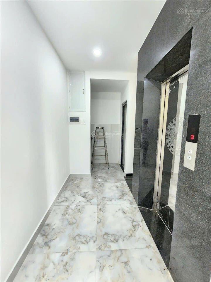 Giảm 400tr bán tòa nhà 6 tầng mt trục chính đường d1 kdc việt sing p. thuận giao tp thuận an