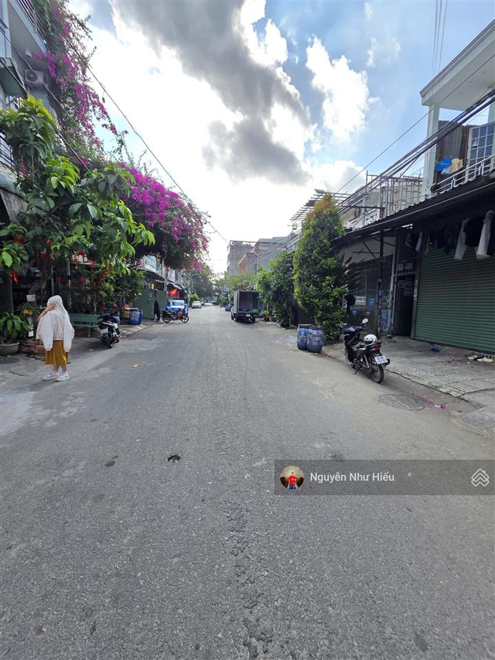 Bán nhà căn hộ dịch vụ, mt kinh doanh gần kcn sóng thần, p.dĩ an, tp.dĩ an