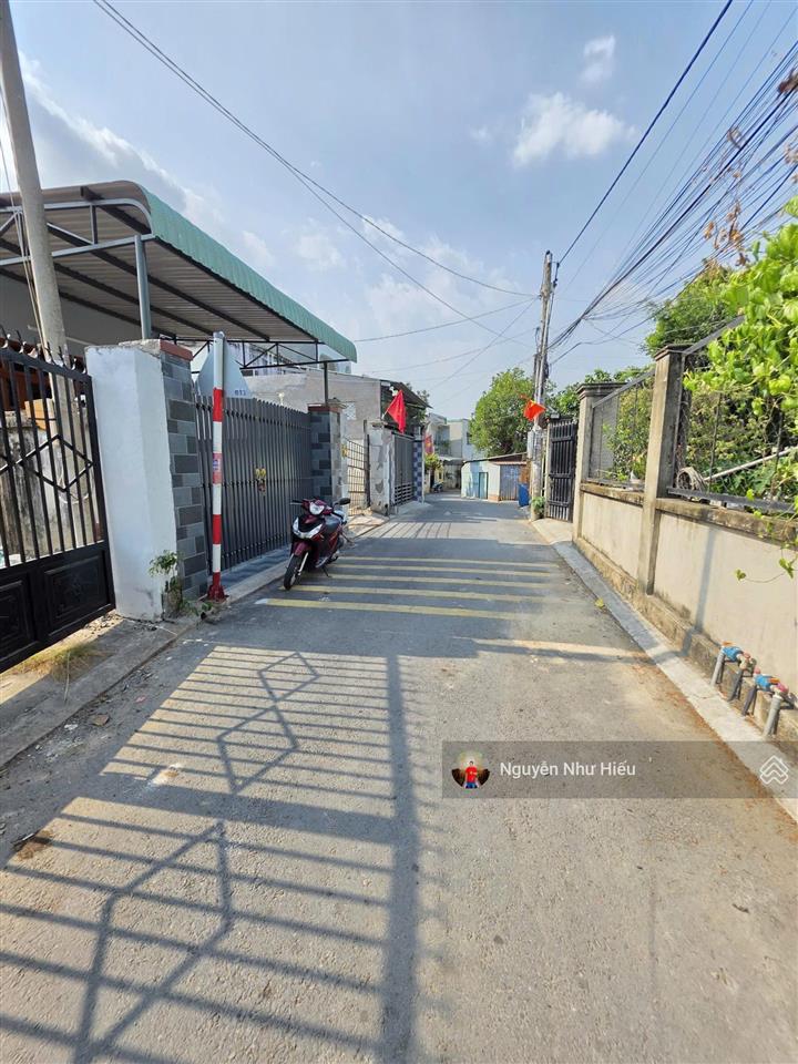 Bán lô đất liền kề gần làng đại học p. bình an tp. dĩ an