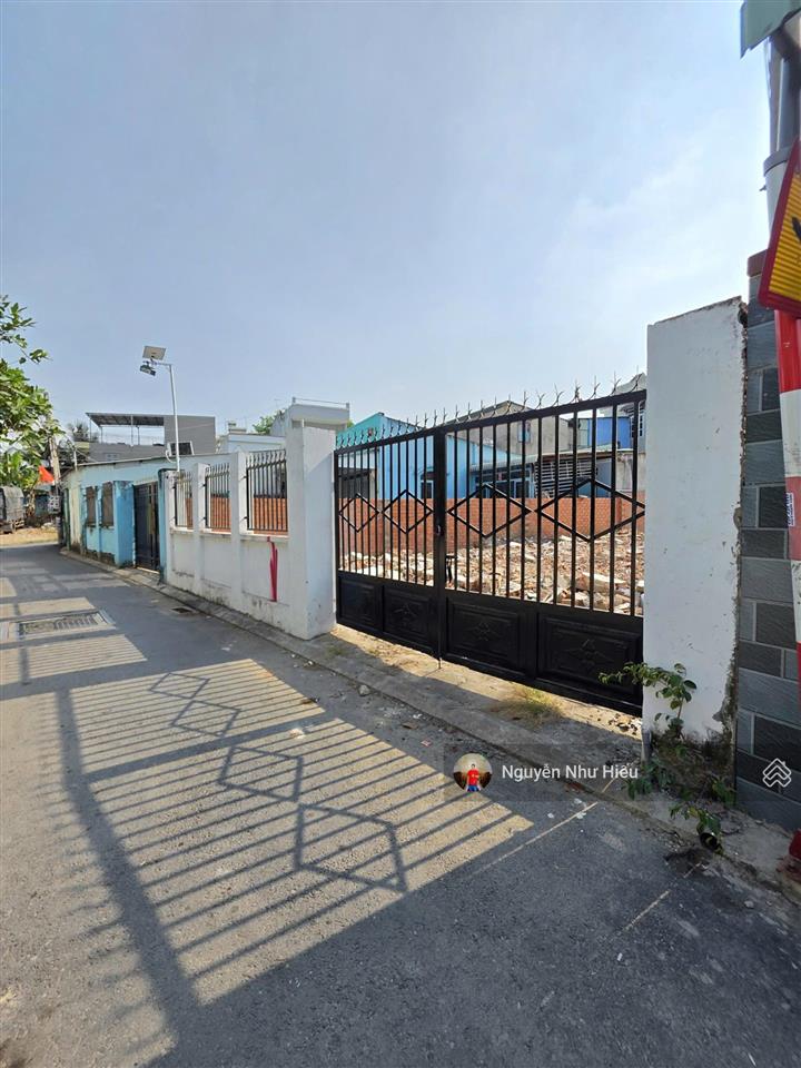 Bán lô đất liền kề gần làng đại học p. bình an tp. dĩ an