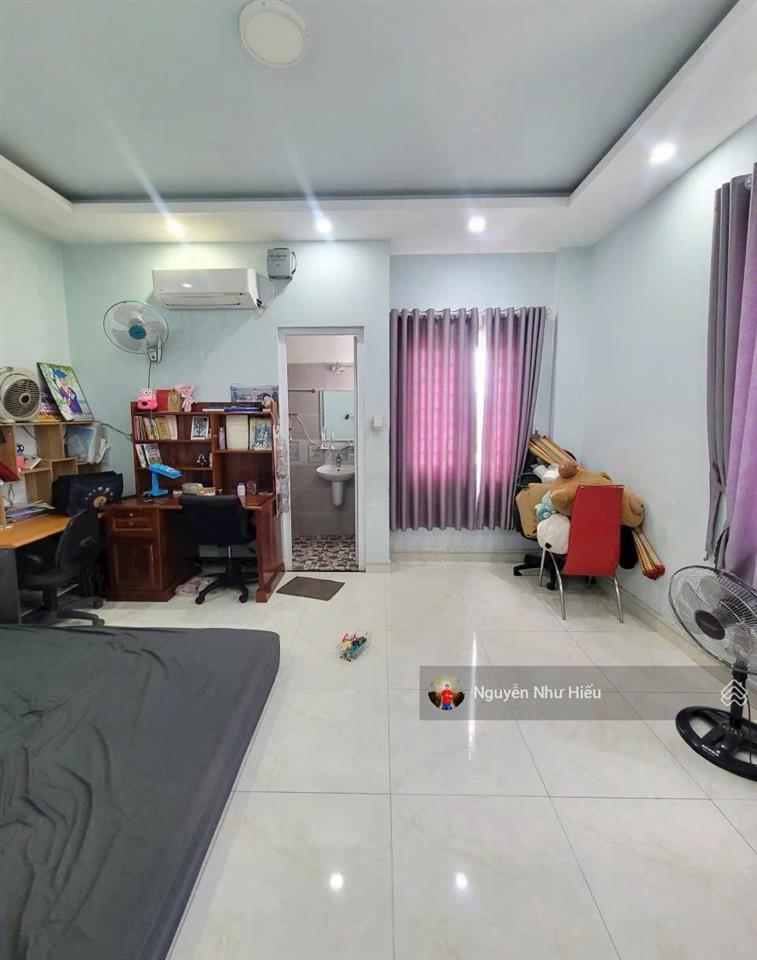 Bán nhà 1 trệt 2 lầu góc 2mt kdc phú hồng thịnh 9 p. bình an dĩ an