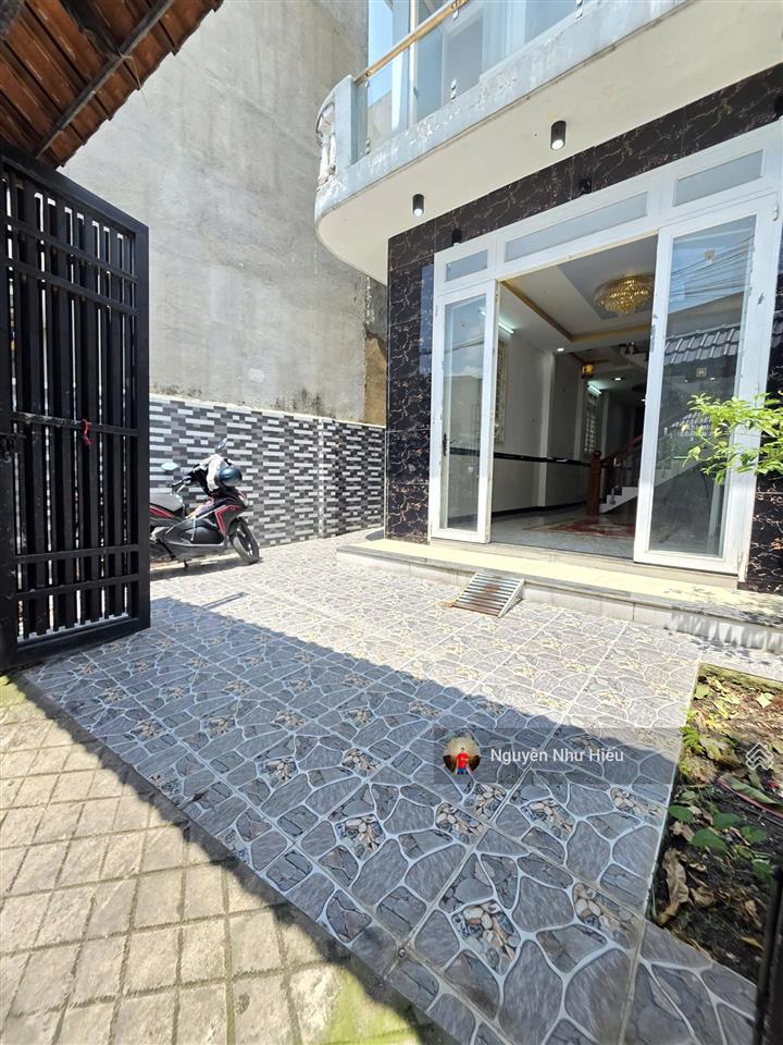 Bán nhà 2 mặt thoáng giá 3,95 tỷ tl, gần go, p.đông hòa, tp.dĩ an