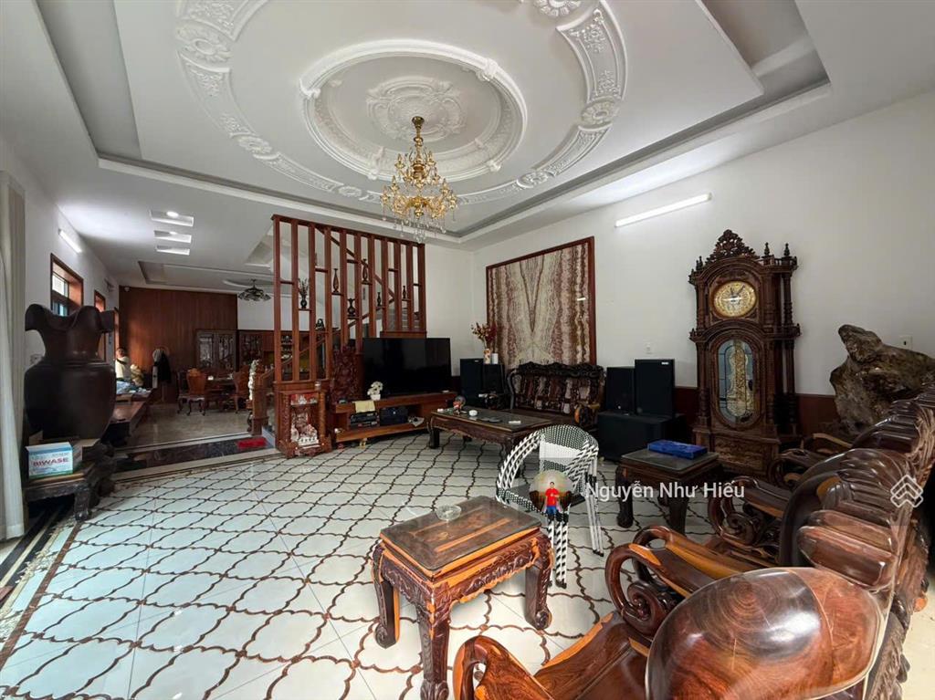 Bán nhà mt đường lê thị trung, mt kinh doanh buôn bán sầm uất, p.bình chuẩn, tp.thuận an