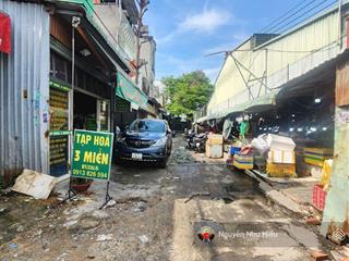 Bán nhà cấp 4 gác lửng mt chợ phú phong p.bình chuẩn thuận an