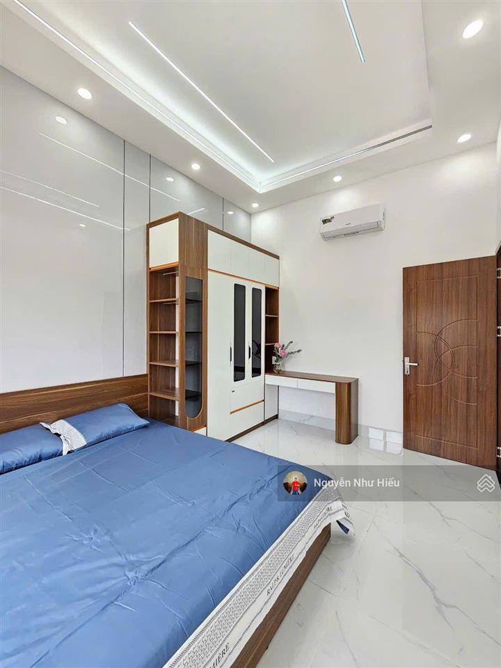 Bán nhà 1 trệt 2 lầu gần ngã tư miếu ông cù chỉ 500m p.tân phước khánh, tp.tân uyên
