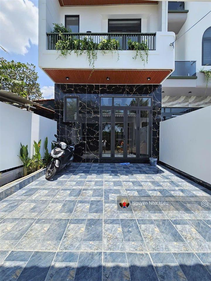 Bán nhà 1 trệt 2 lầu gần ngã tư miếu ông cù chỉ 500m p.tân phước khánh, tp.tân uyên