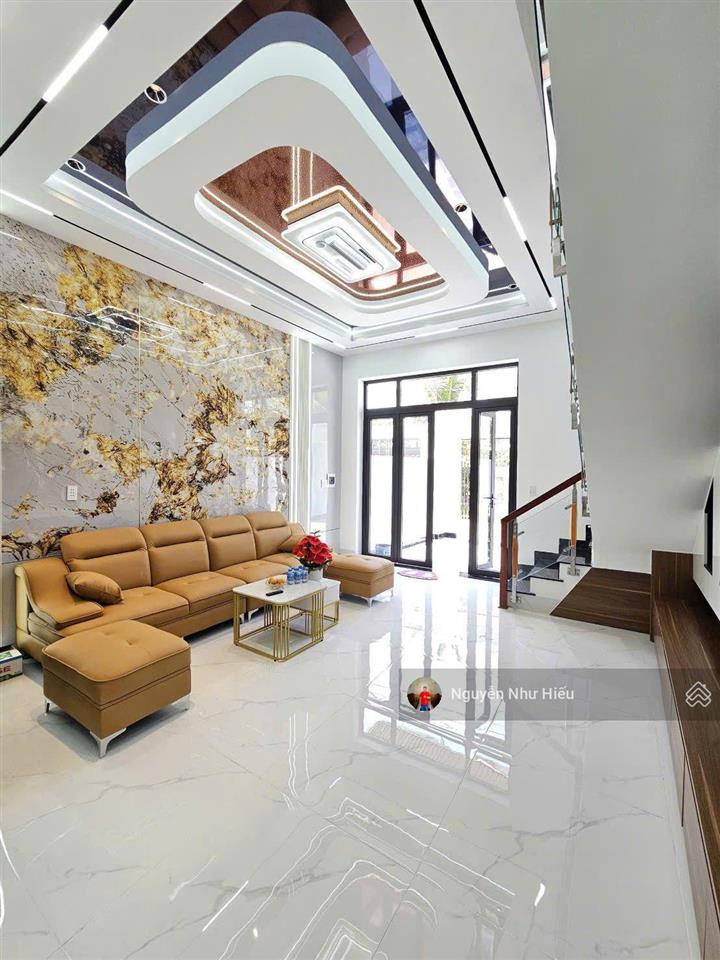 Bán nhà 1 trệt 2 lầu gần ngã tư miếu ông cù chỉ 500m p.tân phước khánh, tp.tân uyên