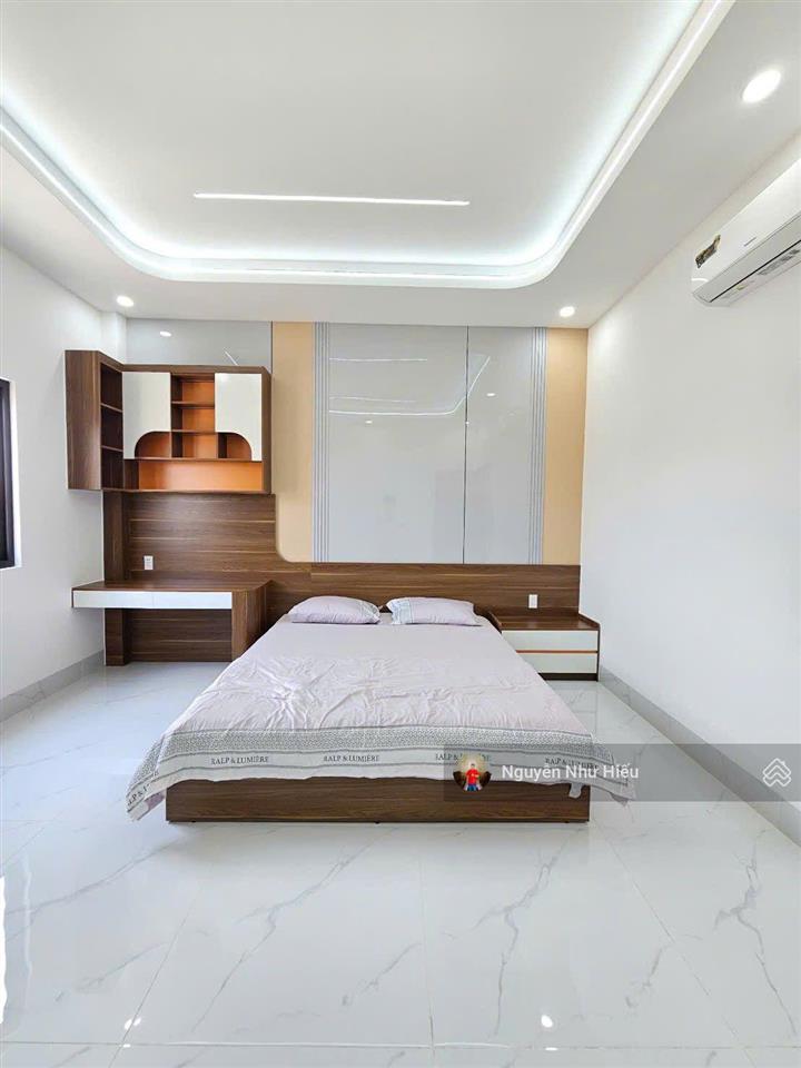 Bán nhà 1 trệt 2 lầu gần ngã tư miếu ông cù chỉ 500m p.tân phước khánh, tp.tân uyên