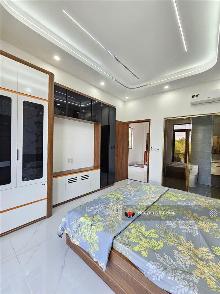 Bán nhà 1 trệt 2 lầu gần ngã tư miếu ông cù chỉ 500m p.tân phước khánh, tp.tân uyên