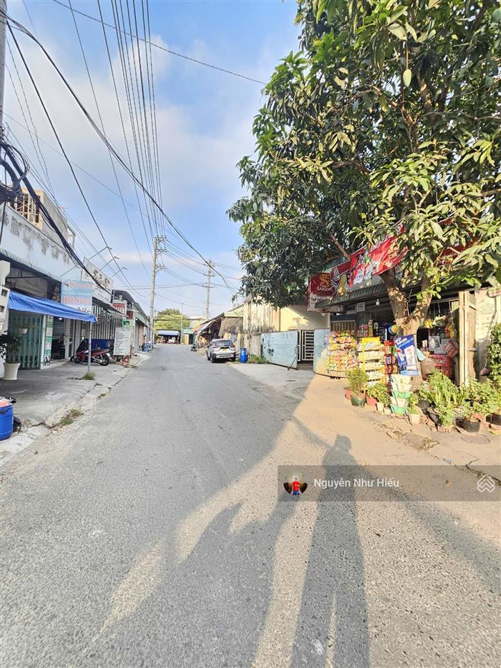 Bán nhà 1 trệt 1 lầu mt đường thông kinh doanh buôn bán gần bigc ( go ) dĩ an, p.đông hòa tp.dĩ an
