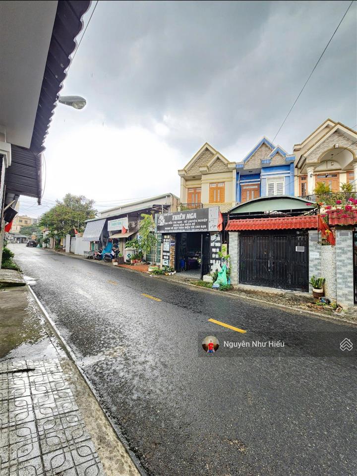 Giảm 200tr bán nhà 1 trệt 1 lầu mt đường lồ ô p.bình an tp.dĩ an cách làng đại học 1.5km