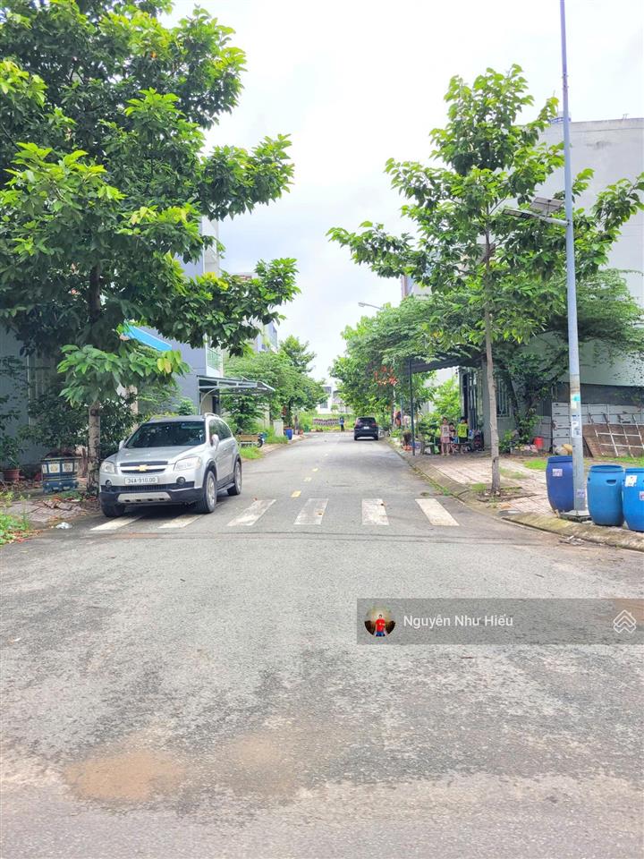 Bán đất góc 2mt kdc phú hồng thịnh 6, gần làng đại học p. bình an tp. dĩ an