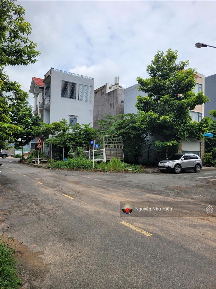 Bán đất góc 2mt kdc phú hồng thịnh 6, gần làng đại học p. bình an tp. dĩ an