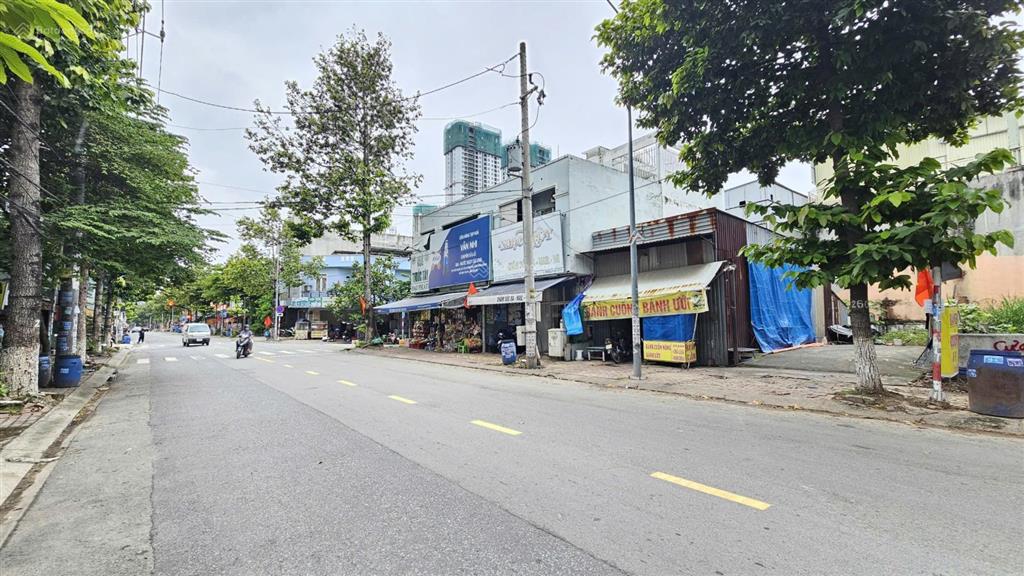 Bán gấp lô đất hiếm mt đường võ thị sáu, khu quảng trường xanh, p. đông hòa, tp. dĩ an
