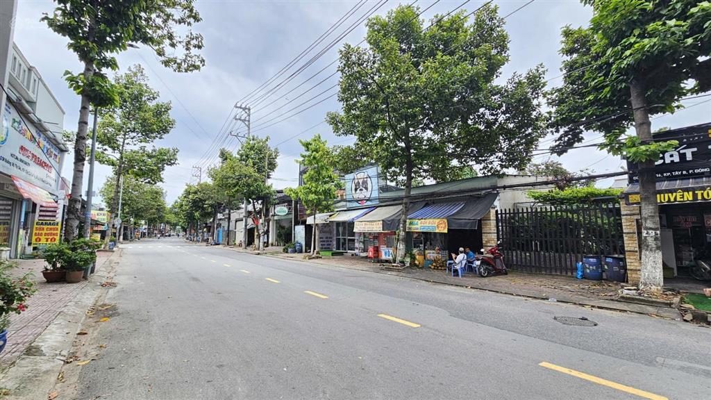 Bán gấp lô đất hiếm mt đường võ thị sáu, khu quảng trường xanh, p. đông hòa, tp. dĩ an