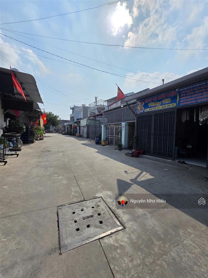 Giảm 100tr bán đất tặng dãy nhà trọ cũ gần vincom dĩ an, p. tân đông hiệp, tp. dĩ an