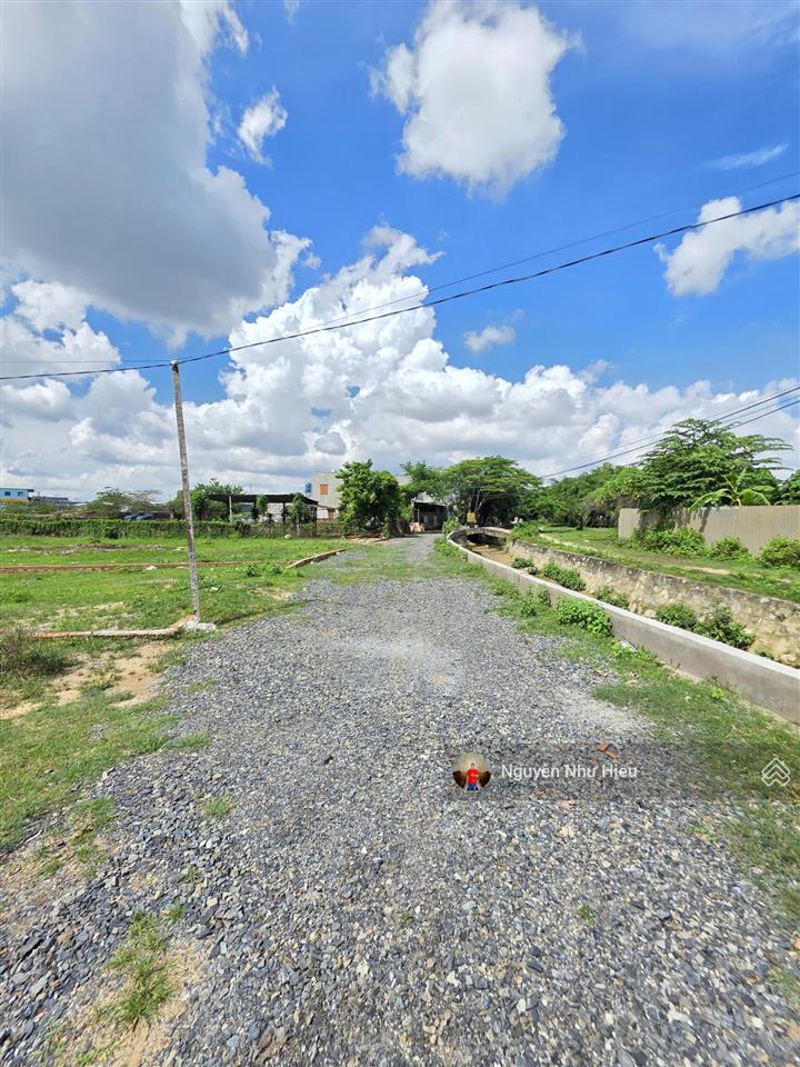 Bán đất to giá rẻ gần ngã tư bình trị 600m, p. tân bình, tp. dĩ an