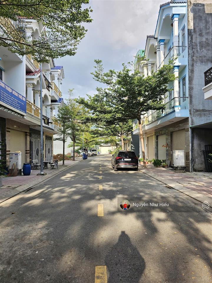 Bán nhà 1 trệt 2 lầu kdc phú hồng thịnh 8, p.bình chuẩn, tp.thuận an