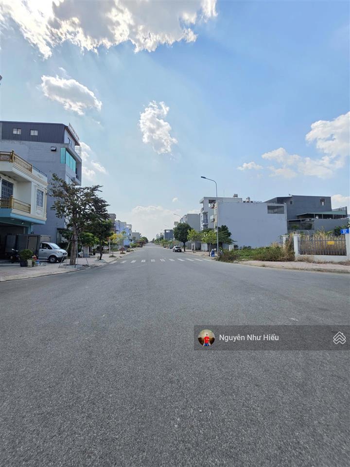 Bán đất góc 2 mặt tiền đường 22m, kdc phú hồng thịnh 9, phường bình an, thành phố dĩ an