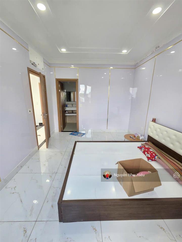 Bán nhà 1 trệt 2 lầu hoàn công gần chợ tân bình p. tân bình tp. dĩ an