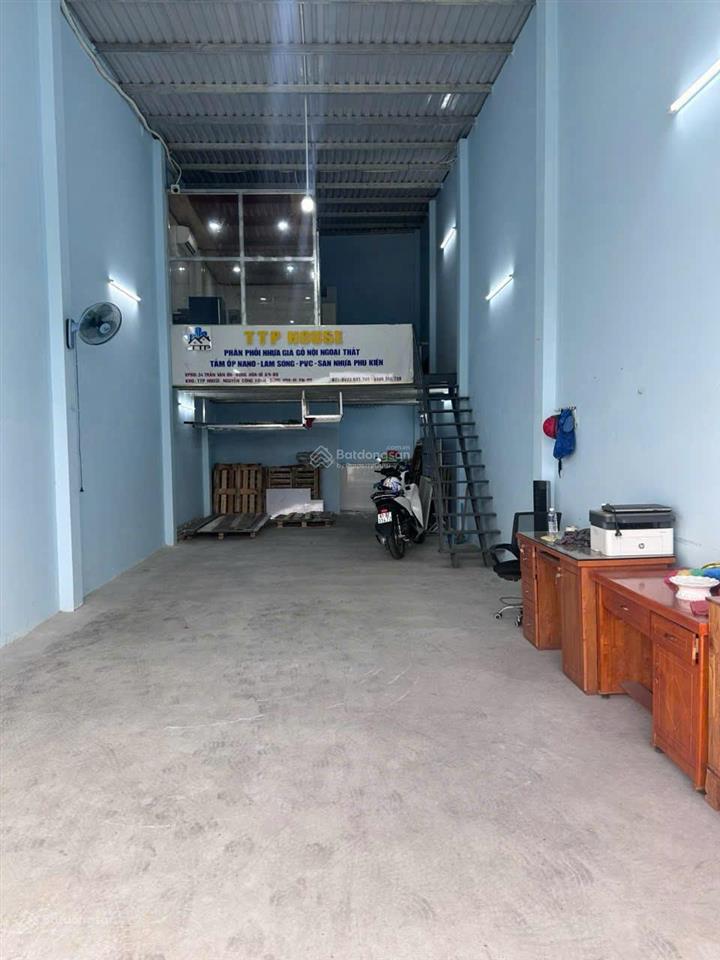 Giảm 200tr bán đất tặng kho mt đường nguyễn công hoan p. đông hòa tp. dĩ an