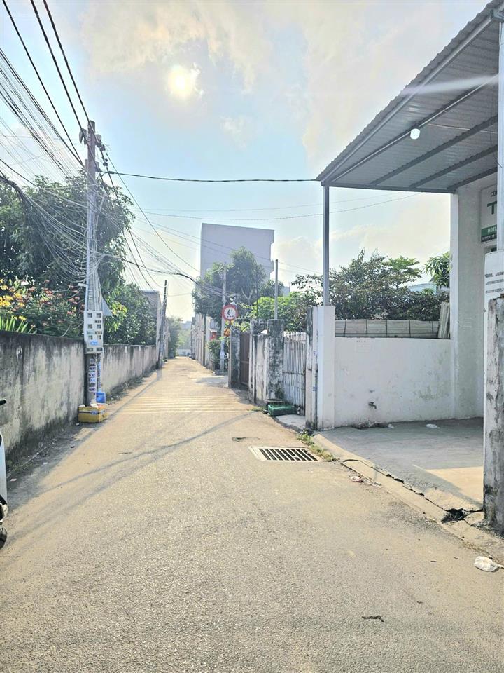 Giảm 200tr bán đất tặng kho mt đường nguyễn công hoan p. đông hòa tp. dĩ an