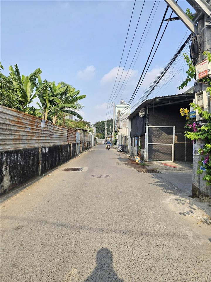 Giảm 200tr bán đất tặng kho mt đường nguyễn công hoan p. đông hòa tp. dĩ an