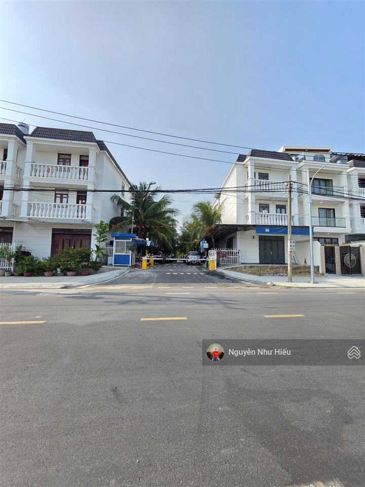 Giảm 400tr bán nhà 2 mặt tiền, kdc champaca garden khép kín có bảo vệ 24/24, p. đông hòa, tp. dĩ an