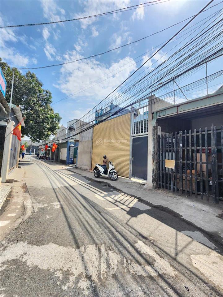 Bán đất tặng nhà cấp 4 mt đường cao bá quát p. dĩ an tp. dĩ an