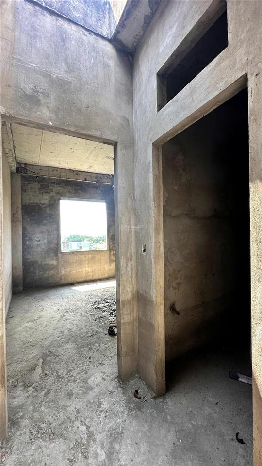 Bán nhà hoàn công 1 trệt 2 lầu kế công viên, kdc hoàng nam 5, p. tân bình, tp. dĩ an