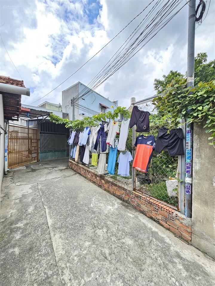 Bán đất 20x38m tặng nhà mt đường trần hưng đạo p.đông hòa tp.dĩ an