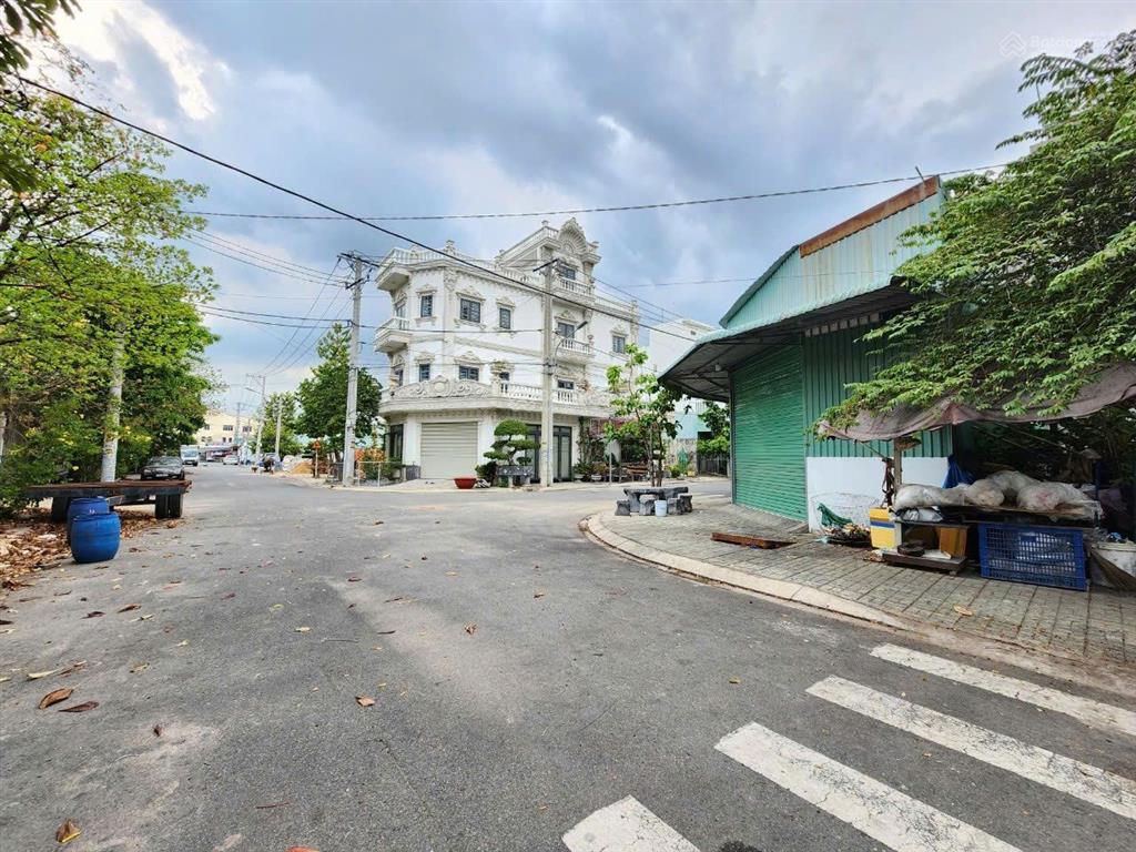 Bán đất khu nhà ở 22 tháng 12, ngay khu chợ đêm hòa lân, p. thuận giao, tp. thuận an
