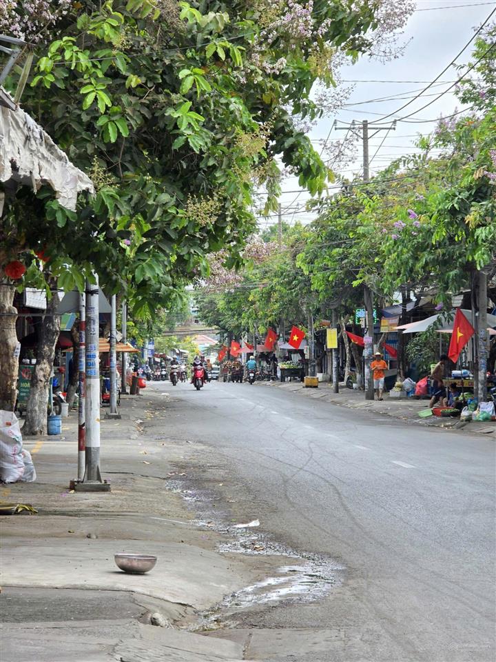 Giảm 400tr bán nhà mt đường nguyễn thị tồn kinh doanh gần tp. dĩ an, p. bửu hòa, tp. biên hòa