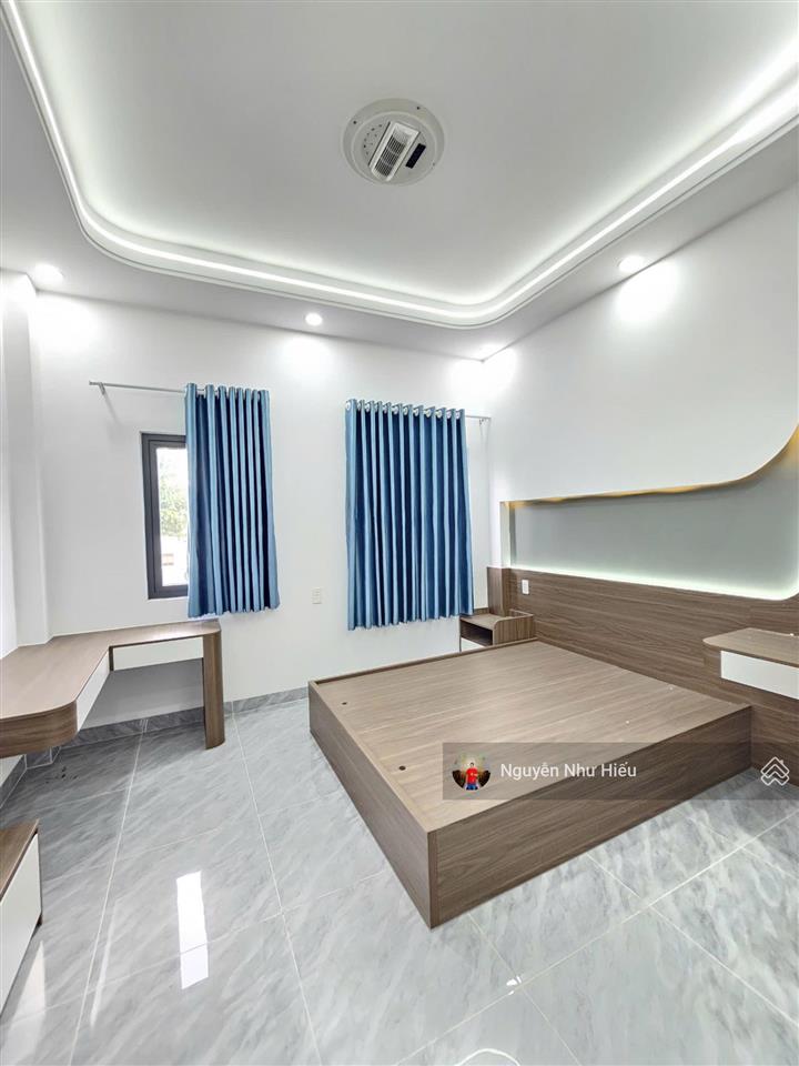 Bán nhà rẻ 2 mặt thoáng, kdc icon central, p. tân đông hiệp, tp. dĩ an