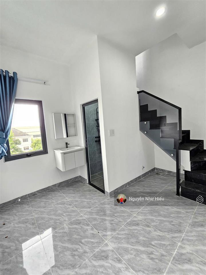 Bán nhà rẻ 2 mặt thoáng, kdc icon central, p. tân đông hiệp, tp. dĩ an