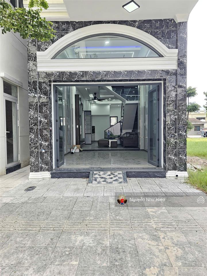 Bán nhà rẻ 2 mặt thoáng, kdc icon central, p. tân đông hiệp, tp. dĩ an