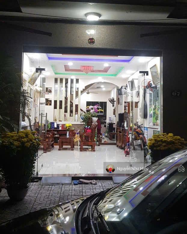 Bán nhà mt đường gs12 khu go, p. đông hòa, tp. dĩ an cũ