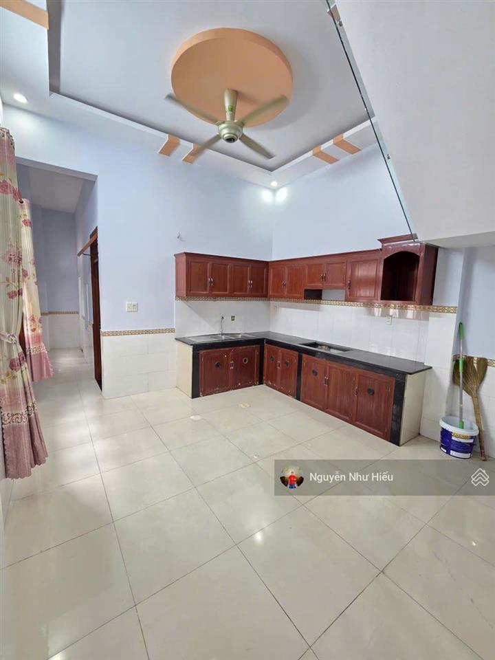 Bán nhà 1 trệt 1 lầu hoàn công, góc 2mt cách đường đt743c p. tân đông hiệp tp. dĩ an