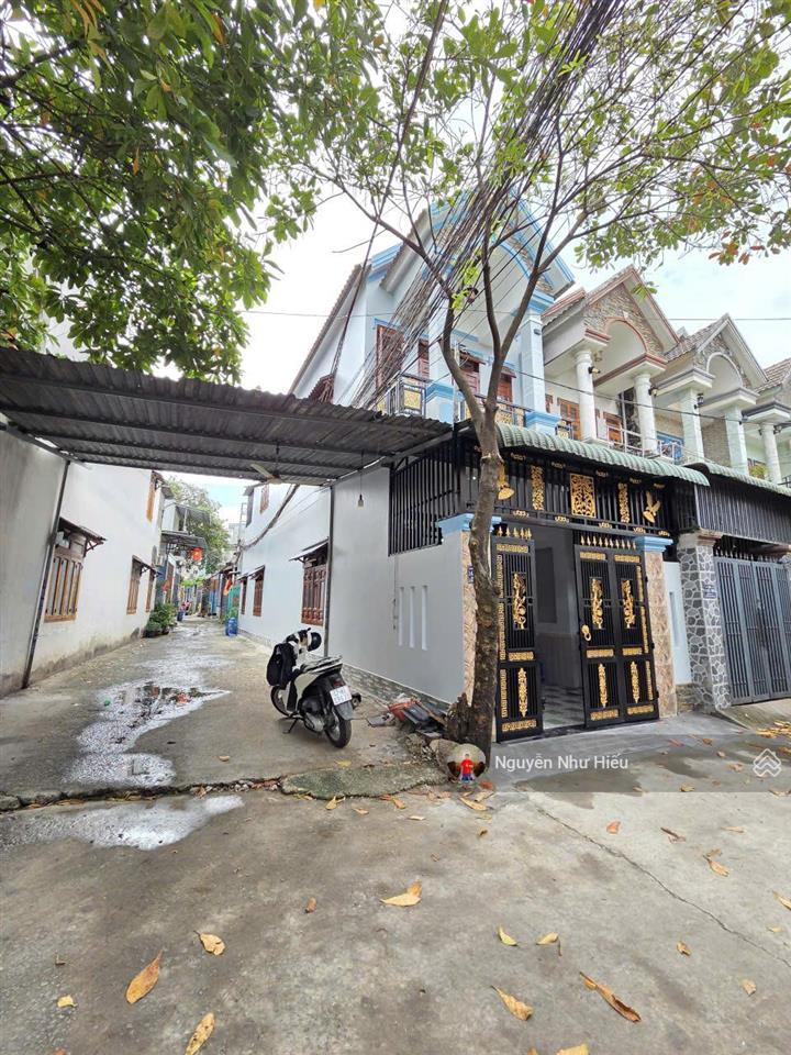 Bán nhà 1 trệt 1 lầu hoàn công, góc 2mt cách đường đt743c p. tân đông hiệp tp. dĩ an