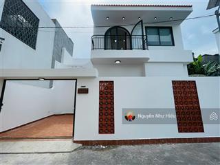 Bán nhà ngang 10m có sân ô tô ngay ngã tư chiêu liêu 200m, p.tân đông hiệp, tp.dĩ an