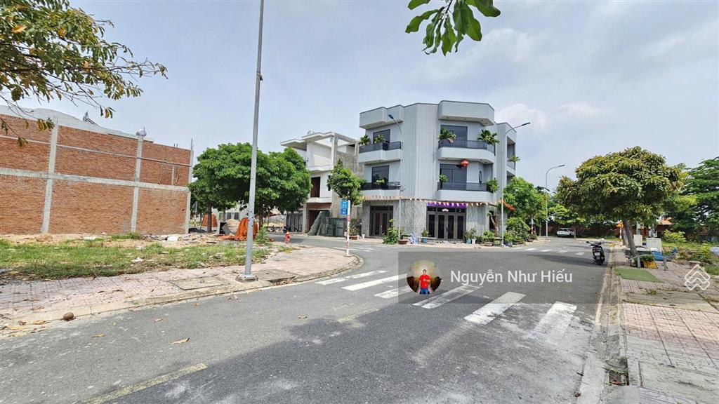 Bán đất góc 2 mặt tiền, gần vsip 1, kdc lê phong thuận giao, p. thuận giao, tp. thuận an (3,85 tỷ).